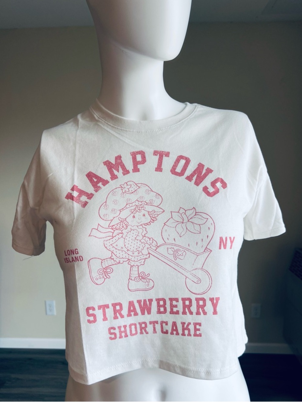 Hamptons Strawberry Shortcake Kids' White Tee with Pink Graphic